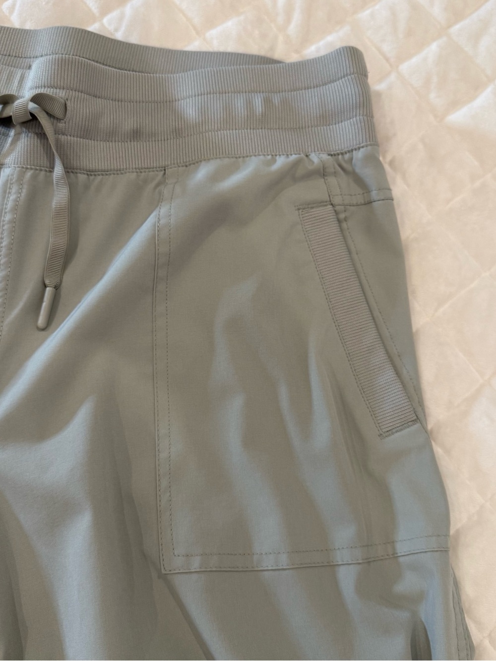 Kyodan Adventurous Ruched Woven Sage Green Hiking Pants Size Large - Picture 5 of 9